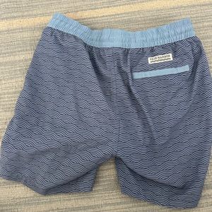 Boys fair harbor bayberry swim suit. Youth XL.